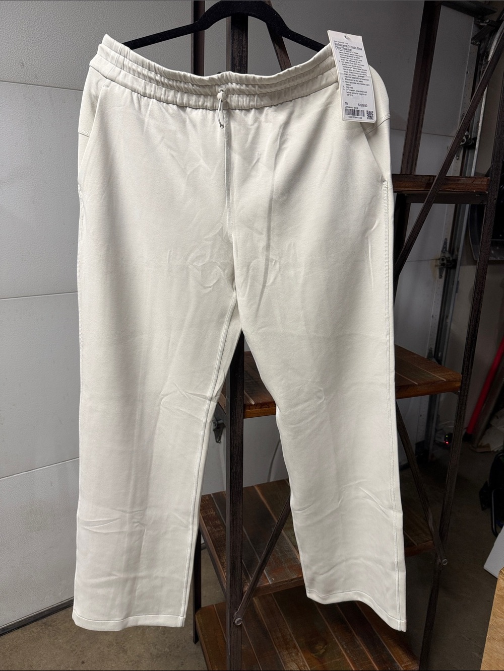 Lululemon Women’s Softstreme High-Rise Pant